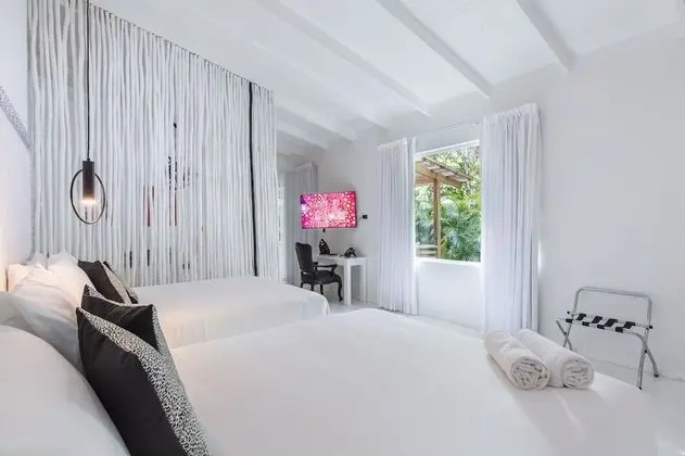 Gigi Hip Suite, Garden View with Pool