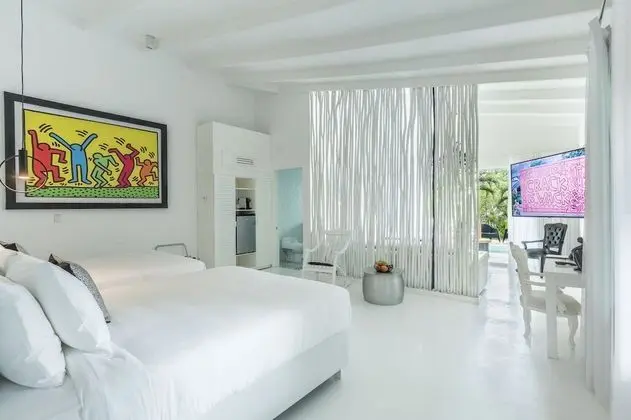 Gigi Hip Suite, Ocean View with Pool