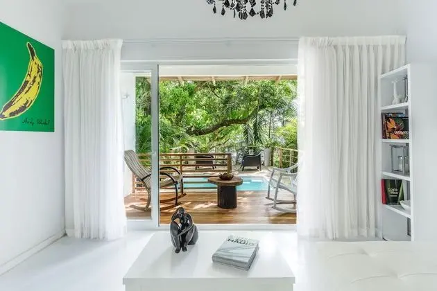 Gigi Hip Suite, Ocean View with Pool