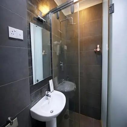 Tek Büyük Yataklı Oda