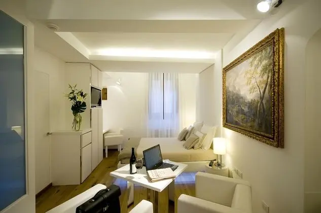 Classic Süit, 1 Büyük (Queen) Boy Yatak