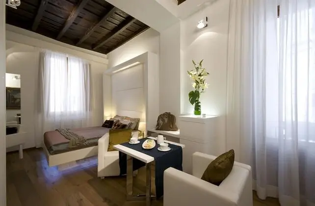 Classic Süit, 1 Büyük (Queen) Boy Yatak