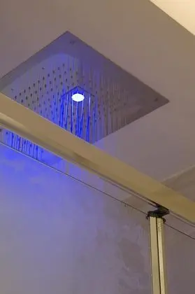 Classic Süit, 1 Büyük (Queen) Boy Yatak