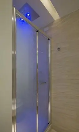 Classic Süit, 1 Büyük (Queen) Boy Yatak