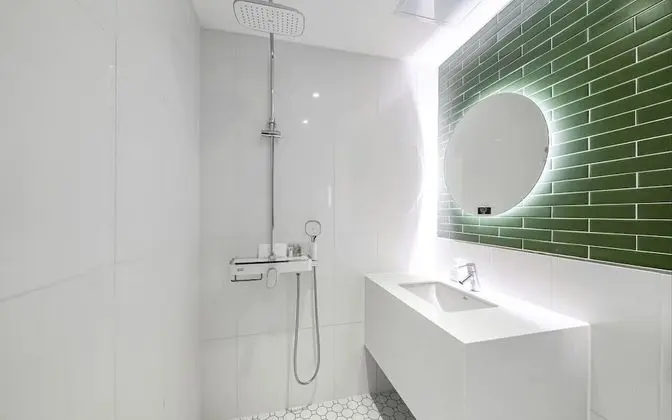 Standard Tek Büyük Yataklı Oda (Netflix)