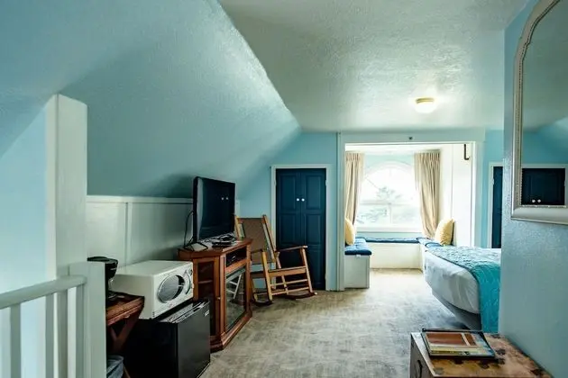 10 - The Garret room