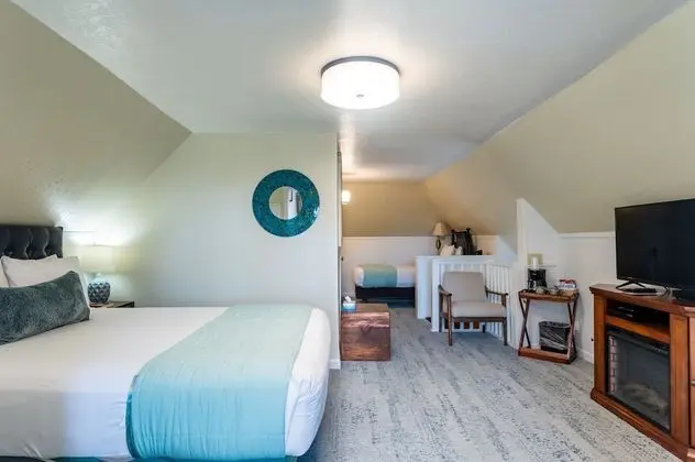 10 - The Garret room