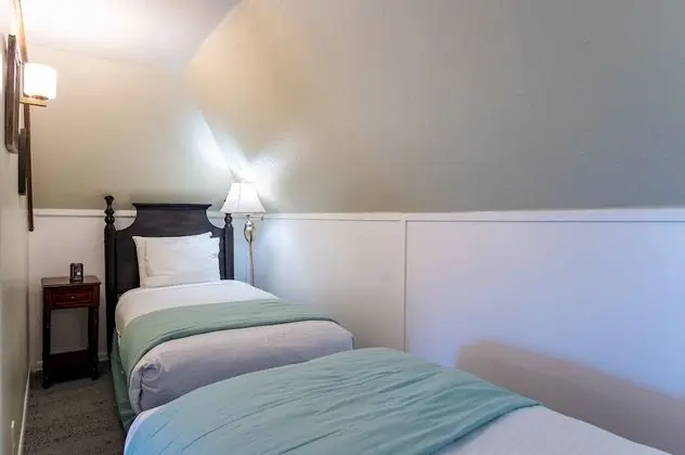 10 - The Garret room