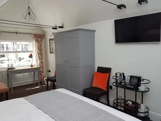 Deluxe Tek Büyük Yataklı Oda, Banyolu/Duşlu (Townhouse )