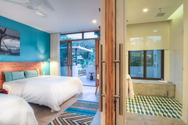 PREMIUM 2 QUEEN BEDS