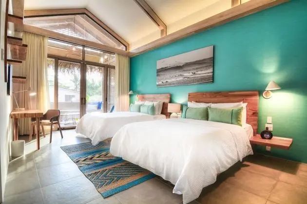 PREMIUM 2 QUEEN BEDS