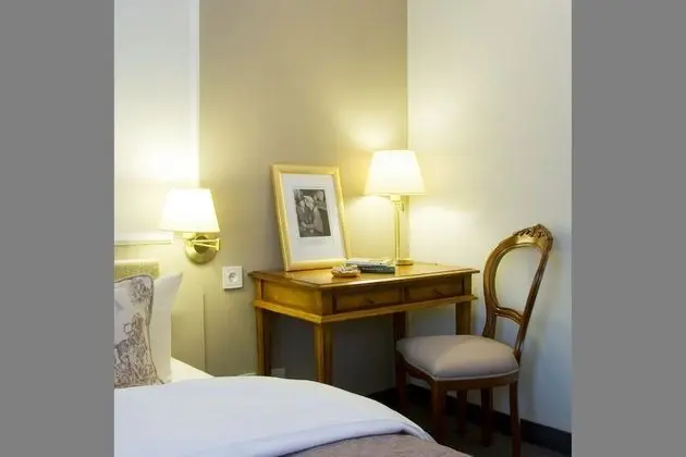 Comfort Tek Büyük Yataklı Oda