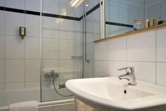 Comfort Tek Büyük Yataklı Oda