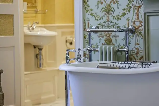 Luxury Tek Büyük Yataklı Oda