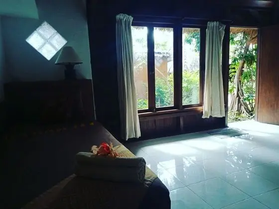 Triple Umbrella Bungalow