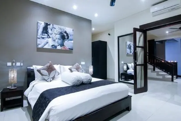Standard Villa, 2 Yatak Odası, Sigara İçilmez, Havuz Manzaralı