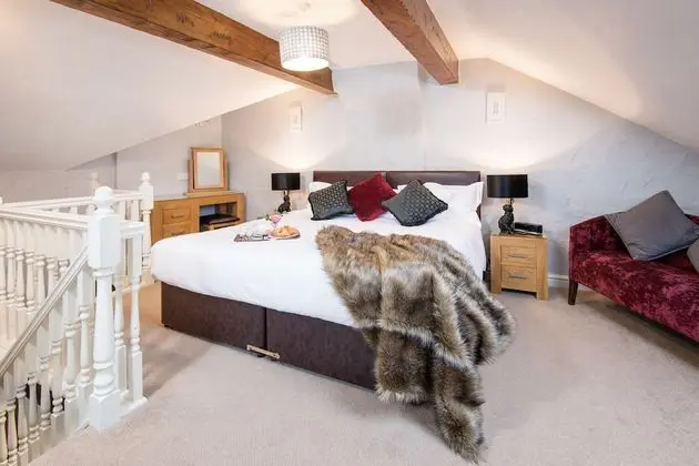 Kır Evi, 1 En Büyük (King) Boy Yatak