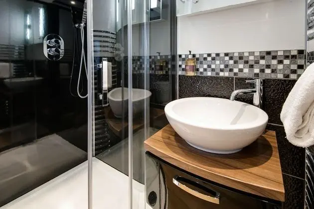 Kır Evi, 1 En Büyük (King) Boy Yatak