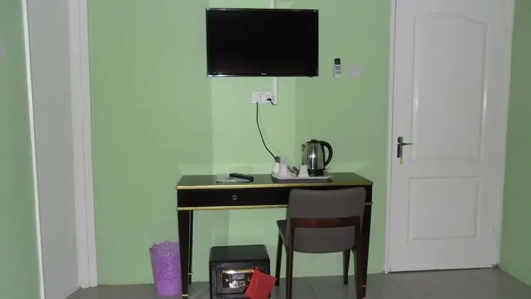 Basic Tek Büyük veya İki Ayrı Yataklı Oda, Sigara İçilmez