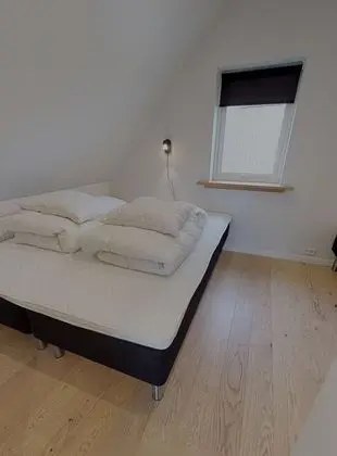 Ev