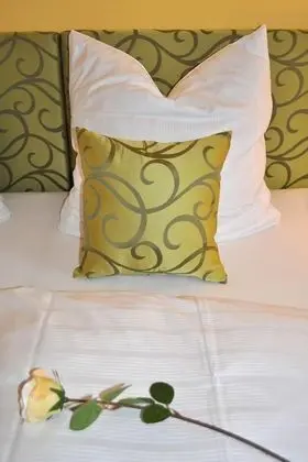 Classic Tek Büyük Yataklı Oda