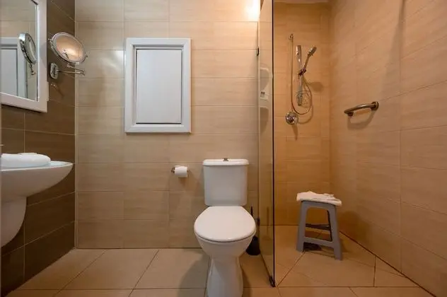 Economy Twin Room