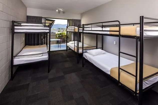 Ortak Ranzalı Oda, Karma Ranzalı Oda (6 Bed)