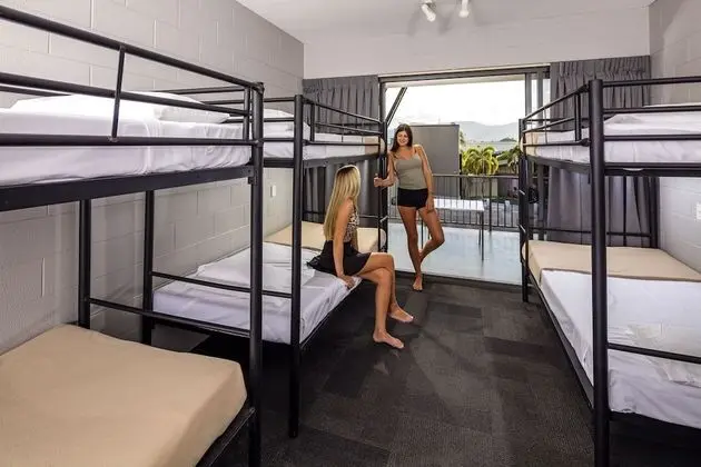 Ortak Ranzalı Oda, Sadece kadınlar için (6 Bed)