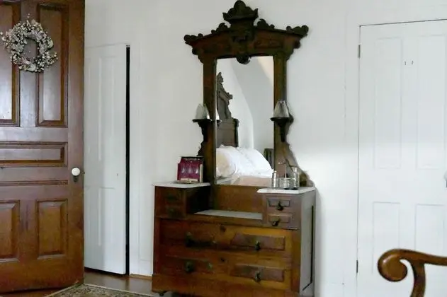 Oda (Turret Room)
