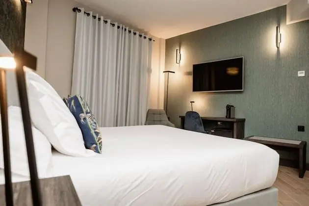 Tek Büyük Yataklı Oda