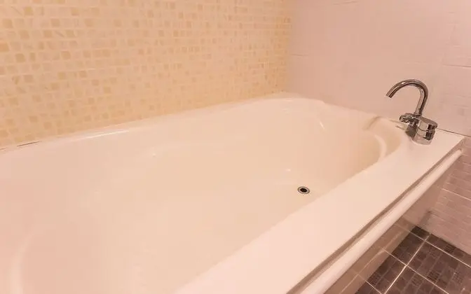 Oda (Premium A-1 room 1st week (NetFlix pe)