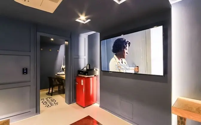 Oda (Premium A-1 room 1st week (NetFlix pe)