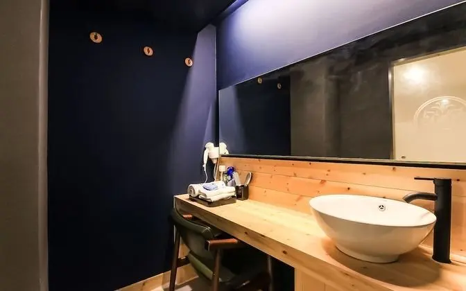 Oda (Premium A-1 room 1st week (NetFlix pe)