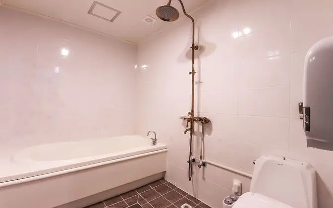 Oda (Premium A-1 room 1st week (NetFlix pe)