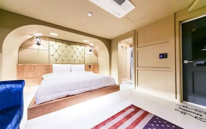 Oda (Premium B-1 Room 1st Week (NetFlix pe)