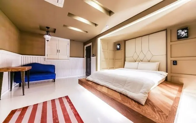 Oda (VIP-1 room 1st week (net Netflix pers)