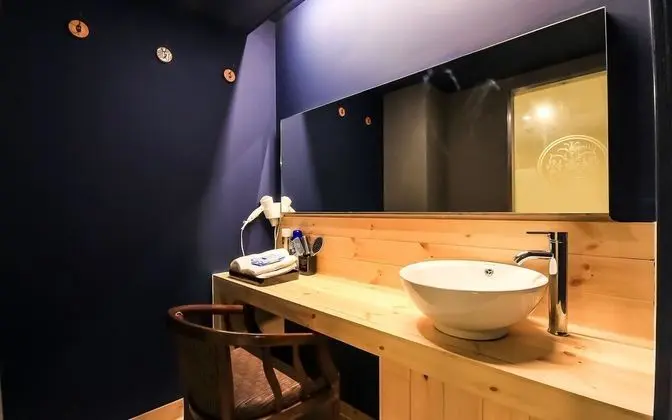 Oda (VIP-1 room 1st week (net Netflix pers)