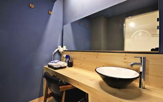 Oda (VIP-1 room 1st week (net Netflix pers)