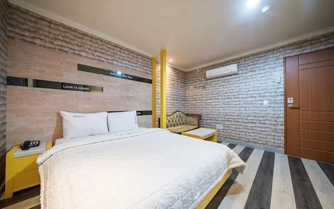 Oda (General Room-Design Concept Room (Roo)