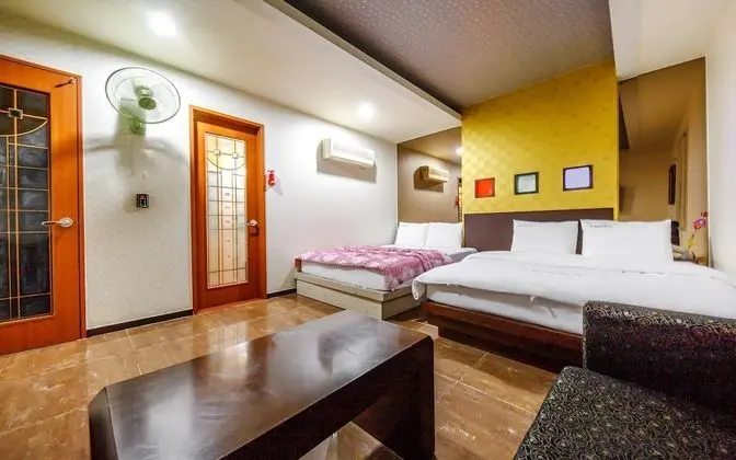 Oda (Twin-Corona Special Discount Event)