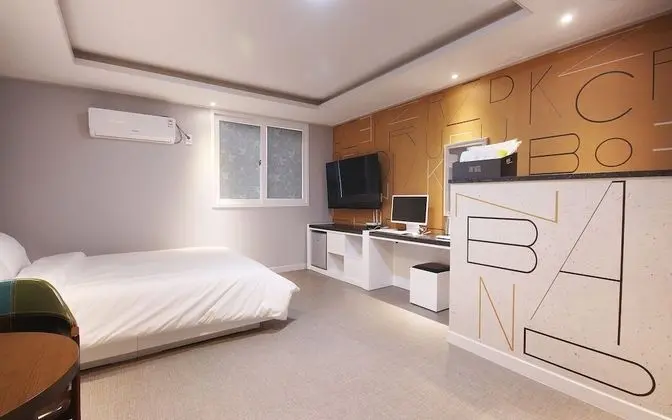 Oda (Room with Parking (No Consecutive Sta)