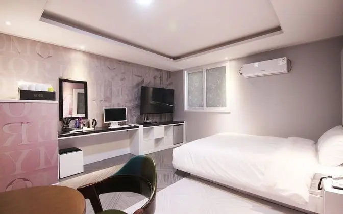 Oda (Room with Parking (No Consecutive Sta)