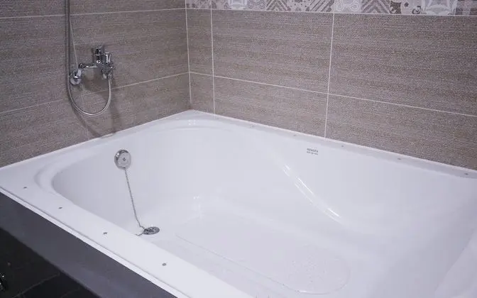 Oda (Room with Parking (No Consecutive Sta)