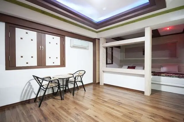 Oda (Deluxe Two Rooms)