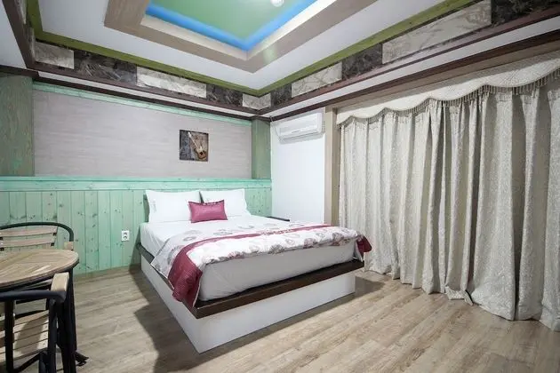 Oda (Semi-Special Room)