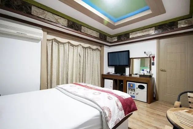 Oda (Semi-Special Room)