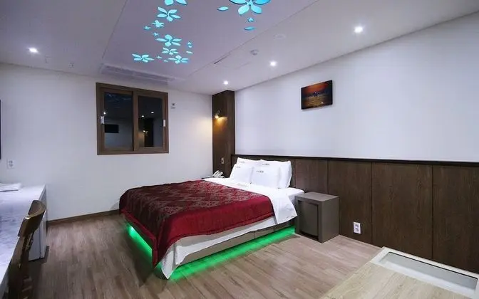 Oda (VIP - Spacious rooms (except bedding/)