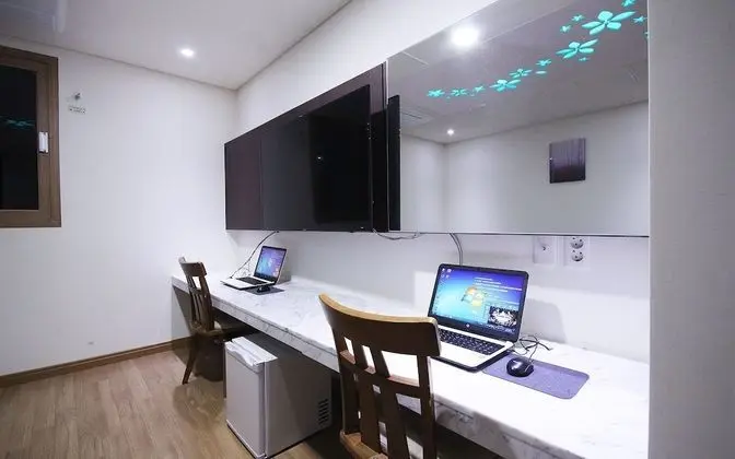 Oda (VIP- spacious rooms (except bedding/S)