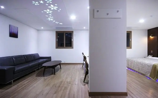 Oda (VIP- spacious rooms (except bedding/S)