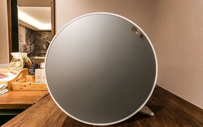 Oda (ROOM A - 1st week of room (Netflix av)